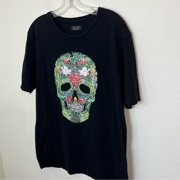 ZARA MEN | REVERSIBLE SEQUINS SKULL T-SHIRT.  Size XL - Picture 3 of 6